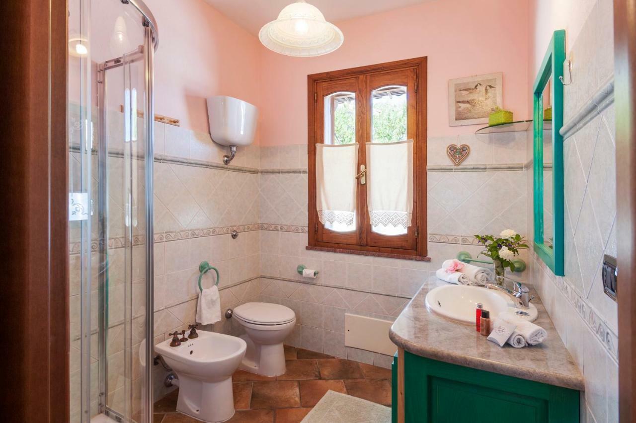 Le Quattro Mura Bed and Breakfast Pula Exterior foto